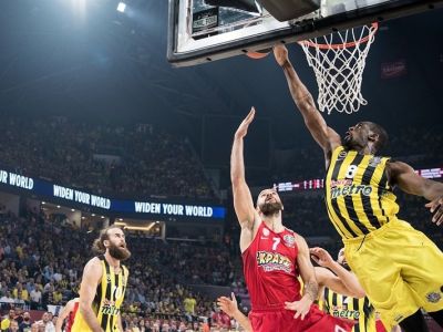 V Európe sa z neho stala hviezda, prišiel čas na návrat do NBA?