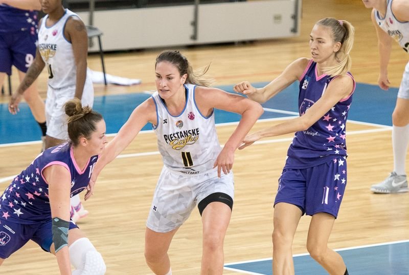 Proti Popradu zabrali aj mladé nádeje Piešťanských Čajok a prispeli k víťazstvu 92:34