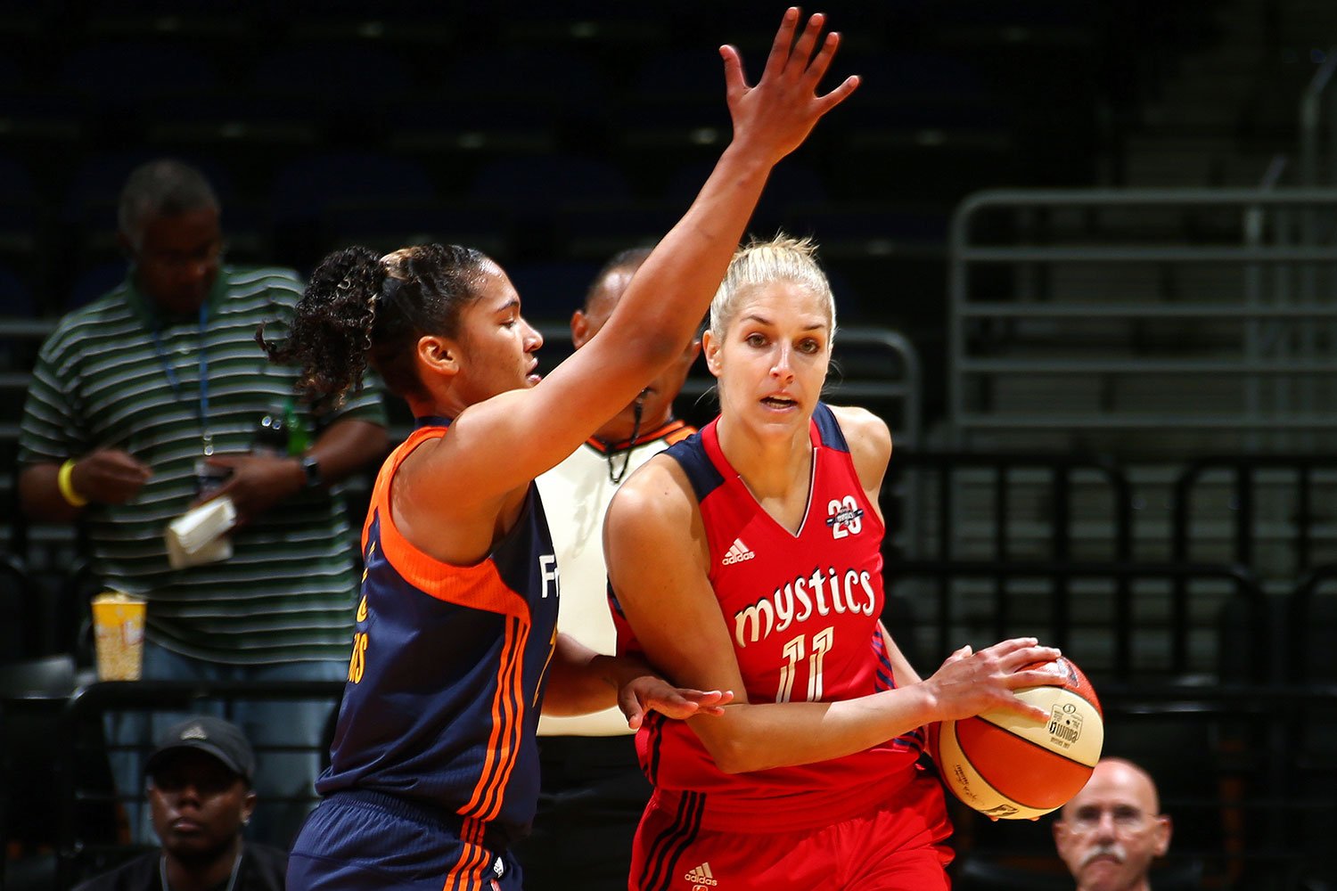 Mystics len tesne zdolali Sun, Dream zvládli Stars