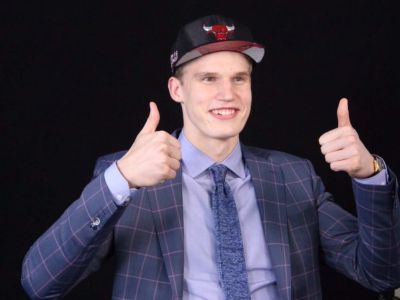 Do Chicaga mieri Fín, ktorý pripomína Dirka Nowitzkeho