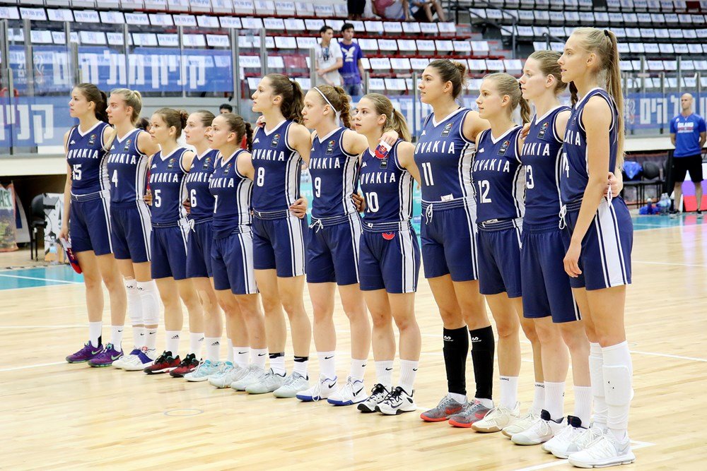 Slovenky zdolali Nemky 56:42 a sú prvé