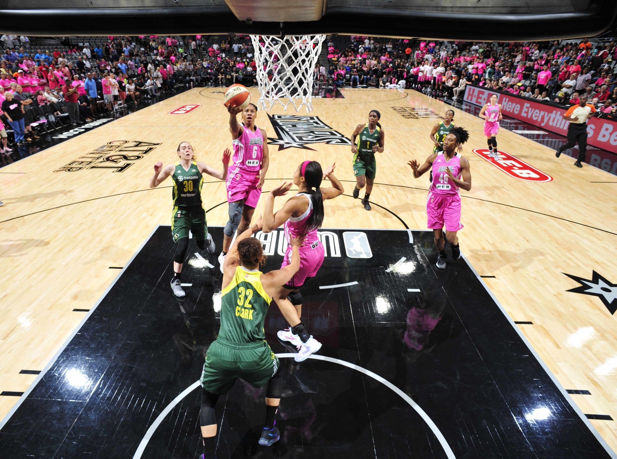 San Antonio Stars uhrali ďalšie víťazstvo