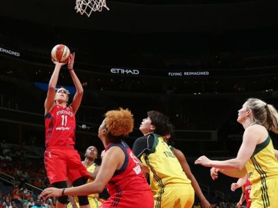 V noci päť domácich víťazstiev vo WNBA