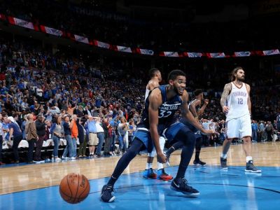 Trojková dráma v Oklahome pre Minnesotu, hrdinom Wiggins