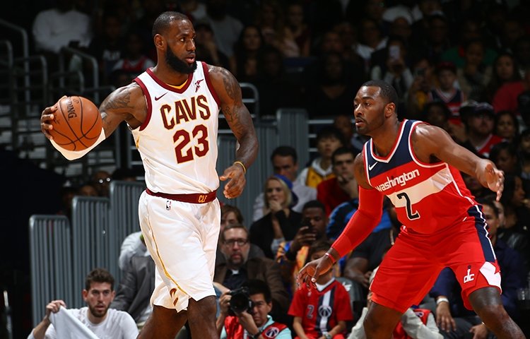 Cleveland vyhral vo Washingtone, LeBron James nastrieľal 57 bodov