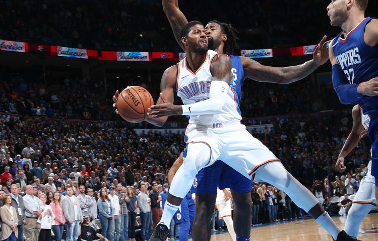 George 42 bodmi potiahol Thunder k triumfu, Irvinga zranil spoluhráč