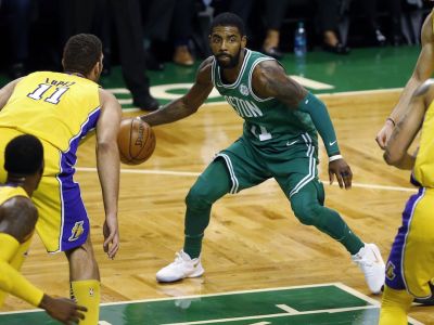Po hrôzostrašnom zranení hviezdy sa nakopli a vedú NBA
