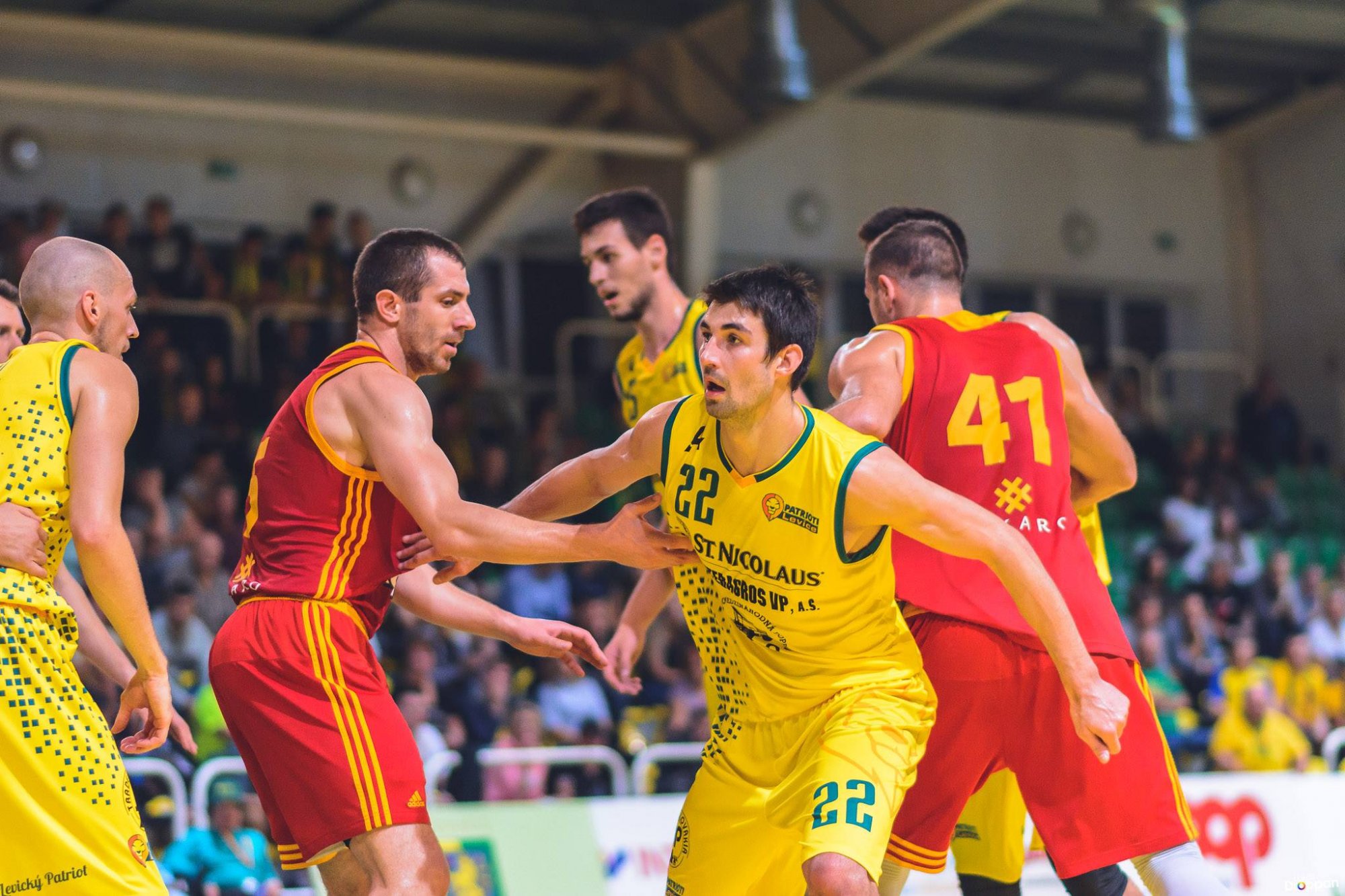VIDEO+ONLINE Skrotia Patrioti košických býkov? Inter hrá v Handlovej, Prievidza v Žiline