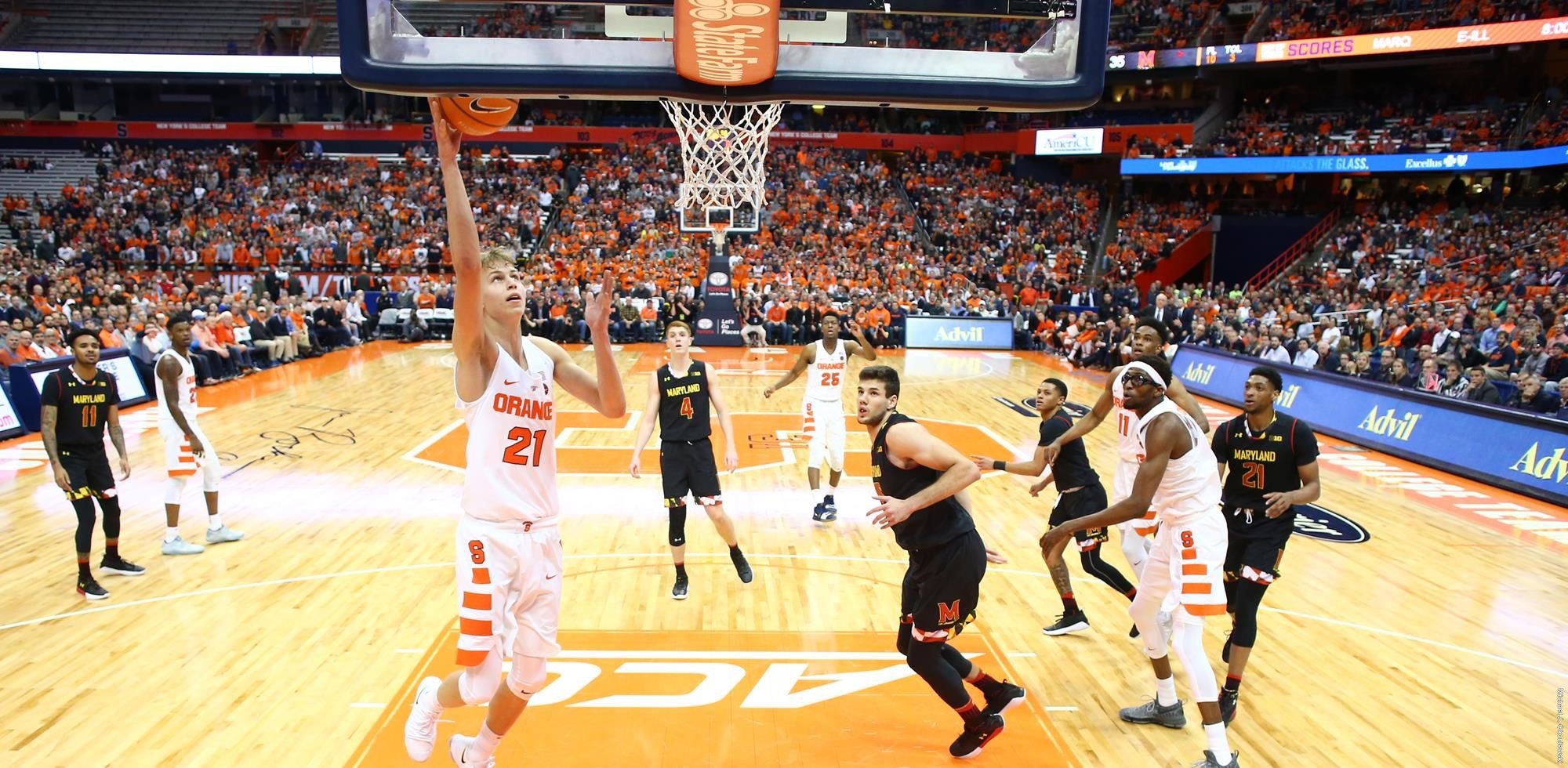 Doležaj si v Syracuse hneď získal 20 tisícový dav