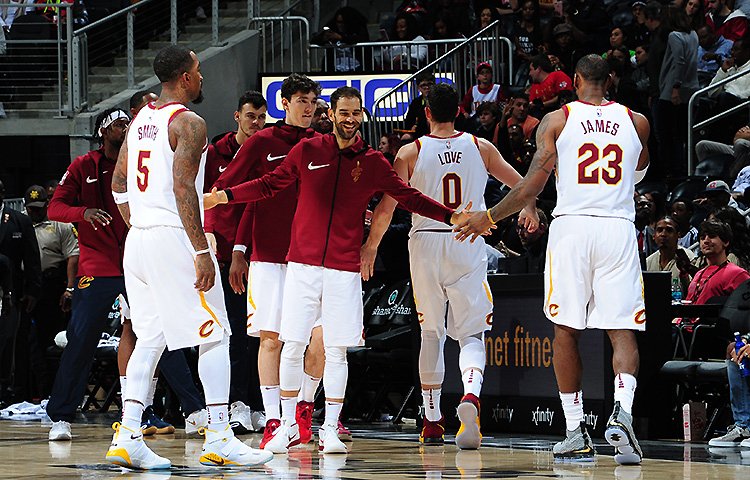 Cleveland s desiatym víťazstvom v sérii, nezaváhal ani Boston