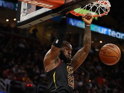 Cleveland 13. víťazstvom v sérii vyrovnal klubový rekord