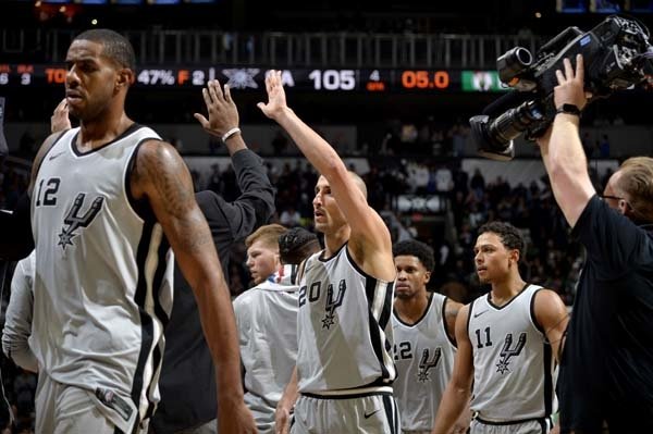 San Antonio porazilo Boston, hrdinom 40-ročný Ginóbili. Mal som aj šťastie, tvrdí