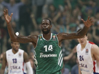 Narodil sa na leteckej základni v Turecku, druhý domov však našiel v Aténach
