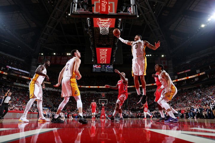 Lídri konferencií Houston a Boston s prehrami, koniec víťaznej série Rockets po 14 zápasoch