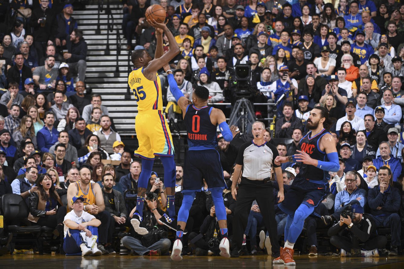 Warriors nedali šancu Thunder, Boston ovládol východné pobrežie