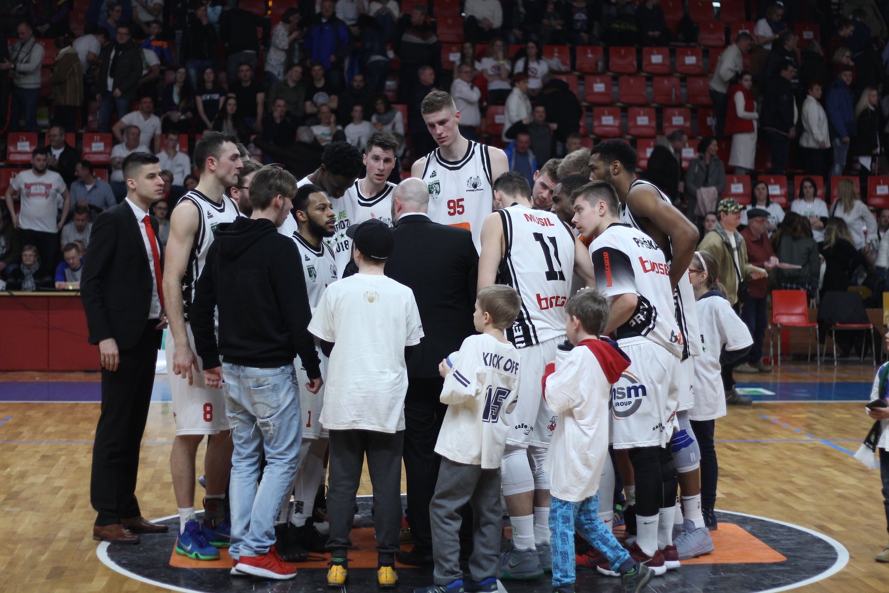 VIDEO+ONLINE: Prví semifinalisti môžu byť známi už dnes. Helmecy: Ideme sa biť za celú Prievidzu