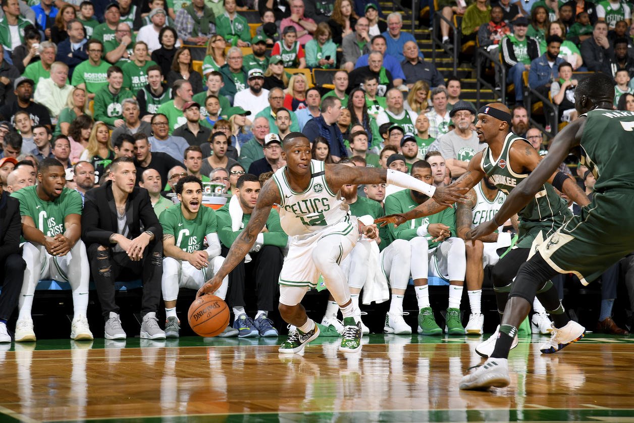 Boston zvládol zápas číslo 7 a postúpil do konferenčného semifinále
