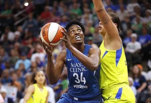 Lynx v novej sezóne WNBA na druhý pokus uspeli