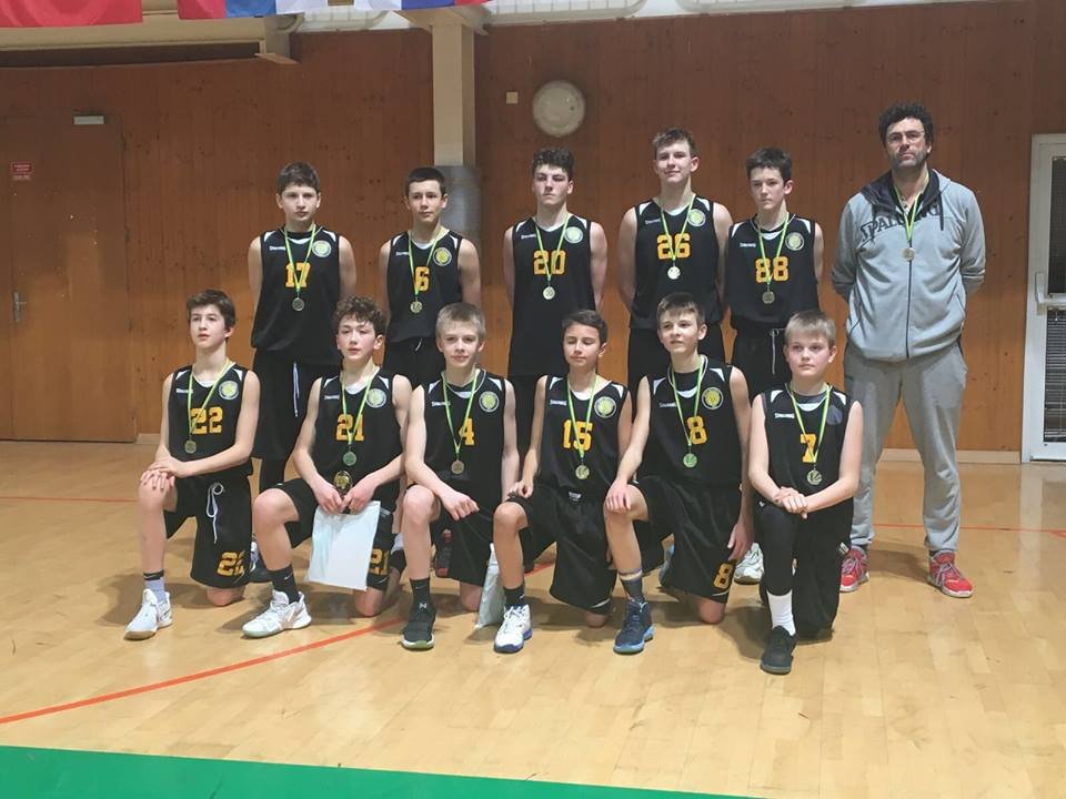 https://www.facebook.com/basketbalinter/