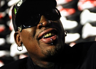 Rodman sa zúčastní na stretnutí Trumpa s Kim Čong-unom. Rokovania nechaj na profesionálov, odkázal mu Biely dom
