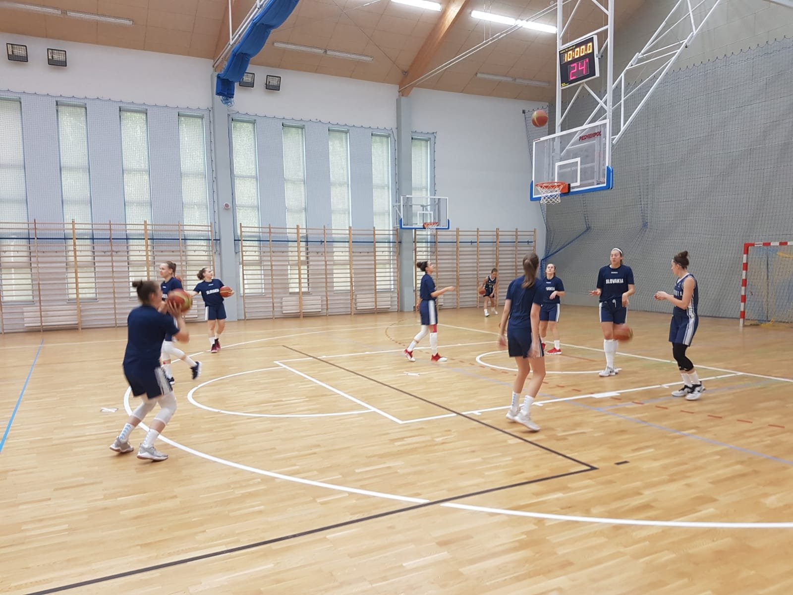 Slovenské dievčatá v kategórii do 20 rokov zatiaľ v príprave bez výhry
