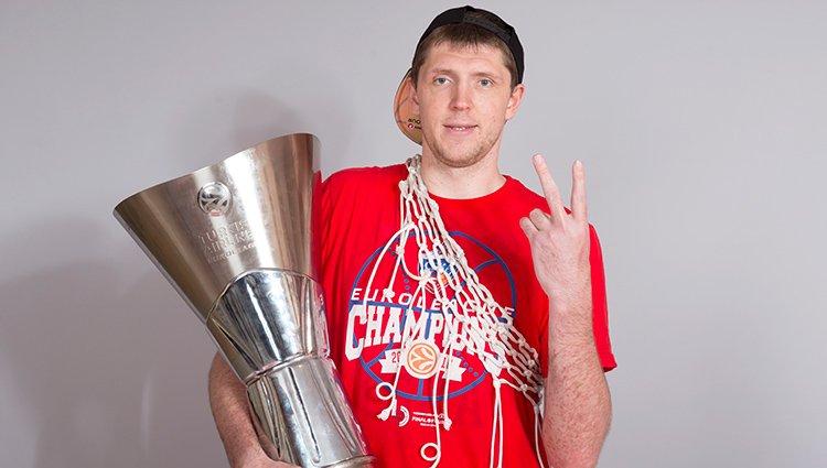 Koniec jednej éry. Klubová legenda Chrjapa odchádza po 13 sezónach z CSKA Moskva