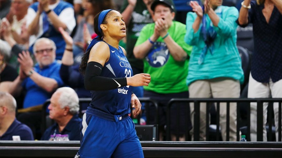 Minnesota natiahla víťaznú šnúru, uspela aj v Dallase