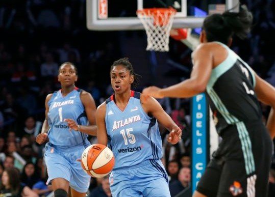 Atlanta Dream zdolala na domácej palubovke Chicago Sky