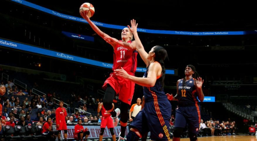Washington vyhral vo Phoenixe, Kristi Toliver s 25 bodmi