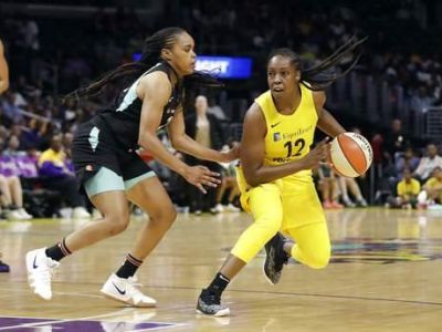 Los Angeles Sparks v utorok porazili New York Liberty