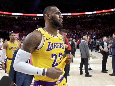 Podceňovaný Portland pokazil premiéru LeBrona Jamesa v Lakers