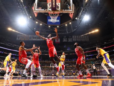 VIDEO: LeBron a jeho Lakers prehrali s Rockets
