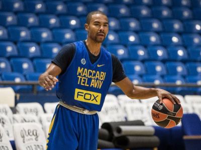 V NBA si zahral za osem tímov, teraz prišiel do Európy prebudiť spiaceho obra