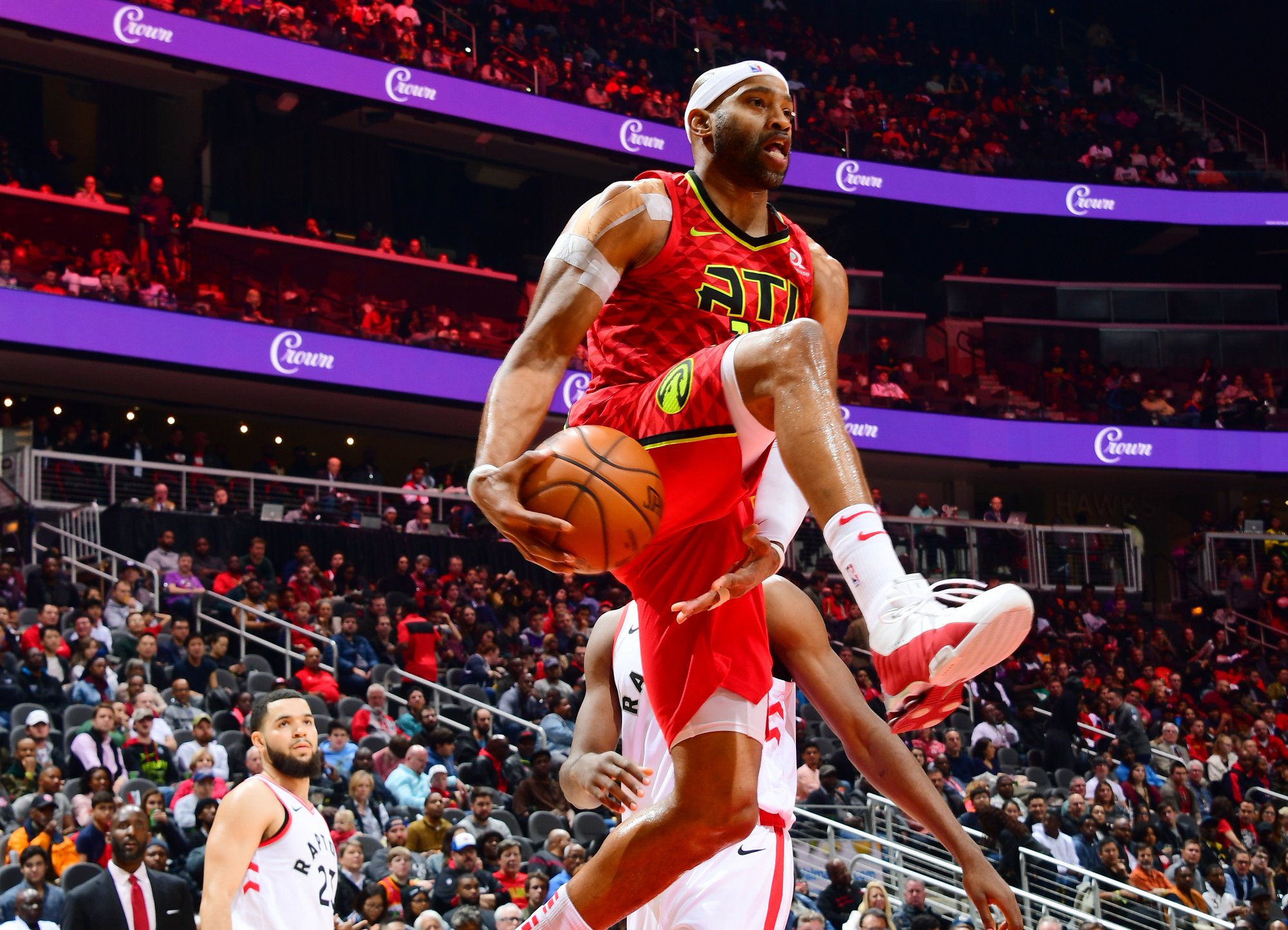 VIDEO: Vince Carter s 25-tisíc bodmi, štvrtá prehra Golden State v sérii