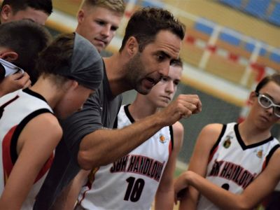Historická premiéra Handlovej v stredoeurópskej mládežníckej basketbalovej lige