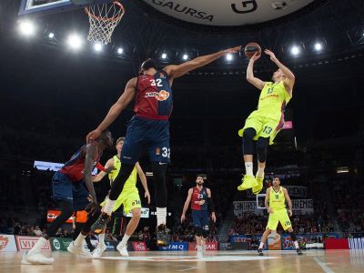 Kuric a jeho Barcelona uspeli u súpera