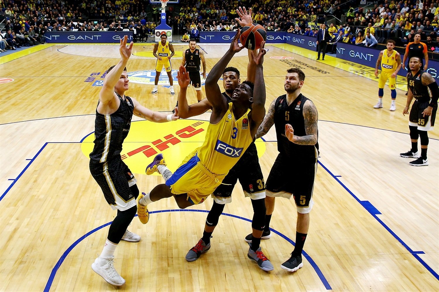 Maccabi Tel Aviv porazilo Miláno o dva body
