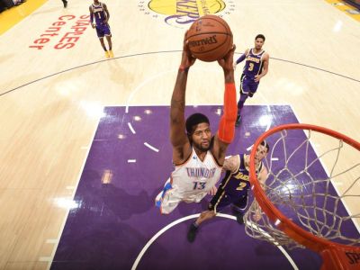 VIDEO: LA Lakers prehrali doma s Oklahomou City, 115. triple-double Westbrooka v kariére