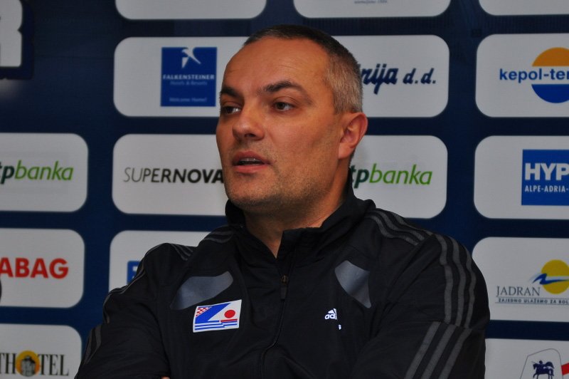 Asistent Kokoškova, Rudežov kamarát. Dostane Prievidzu z krízy?