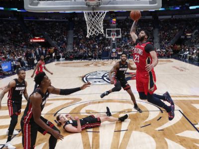 VIDEO: Pomsta Pelicans smerom k Davisovi: fanúšikovia ho vypískali, nehral celú štvrtinu