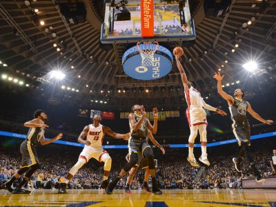 VIDEO: Golden State v závere otočili zápas a získali štyridsiate víťasztvo