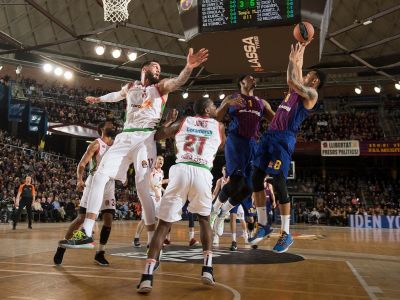 Kuric prispel k výhre Barcelony v španielskom derby