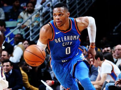 VIDEO: Golden State potvrdzujú suverenitu, Westbrook má už 130 triple-doublov