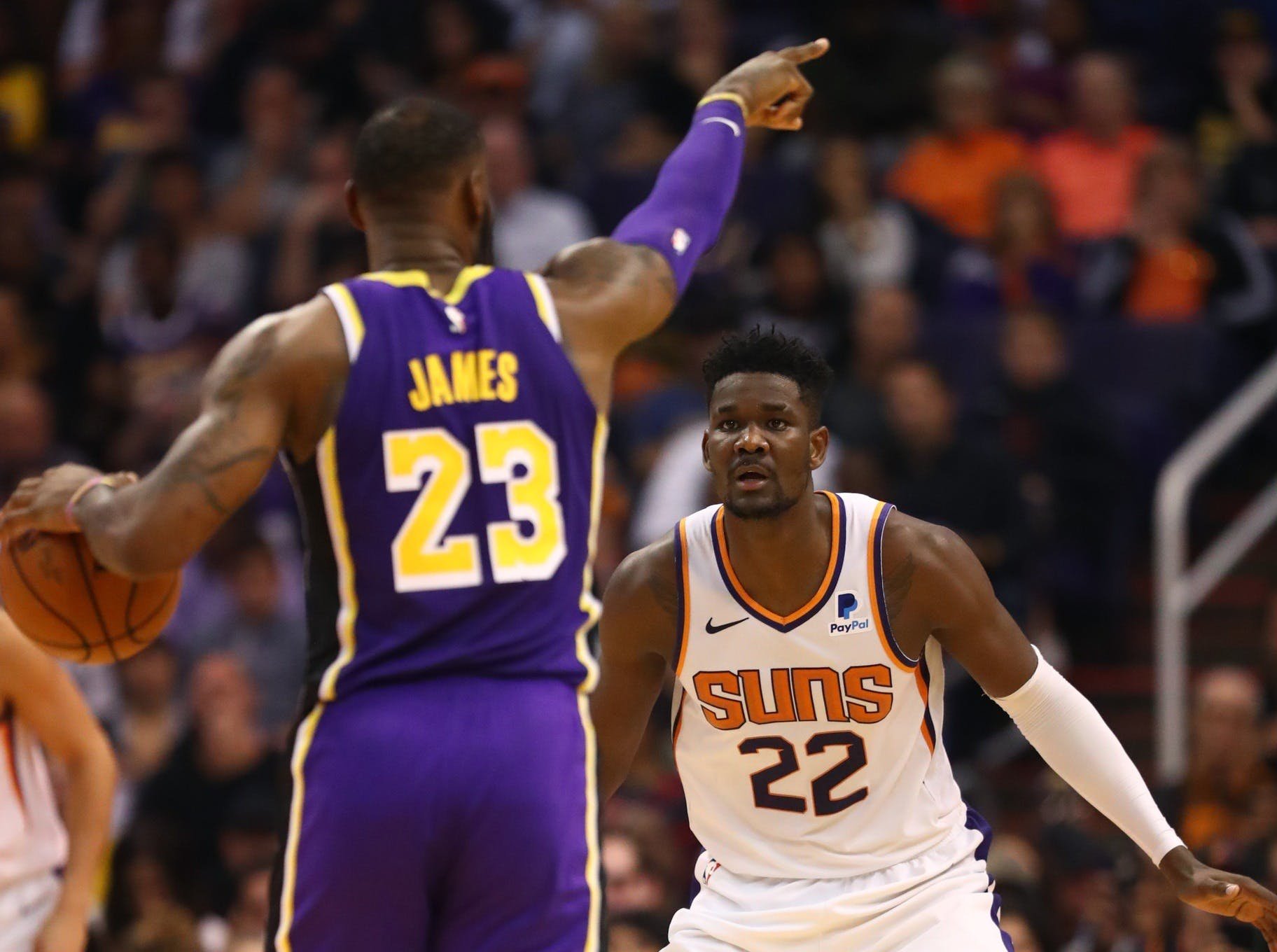 VIDEO: Jednotka draftu Ayton potiahol posledný Phoenix za víťazstvom nad Lakers