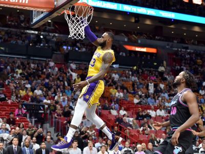 Česi si proti LeBronovi nezahrajú. Američania sa na MS predstavia bez neho