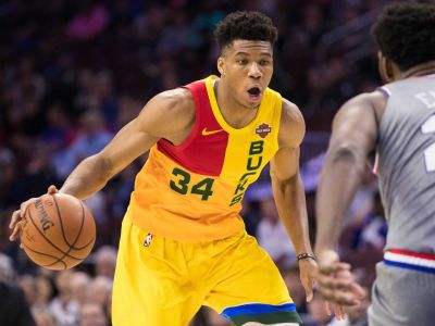 VIDEO: Východ ovládlo Milwaukee, dominantný Giannis zatienil Embiida