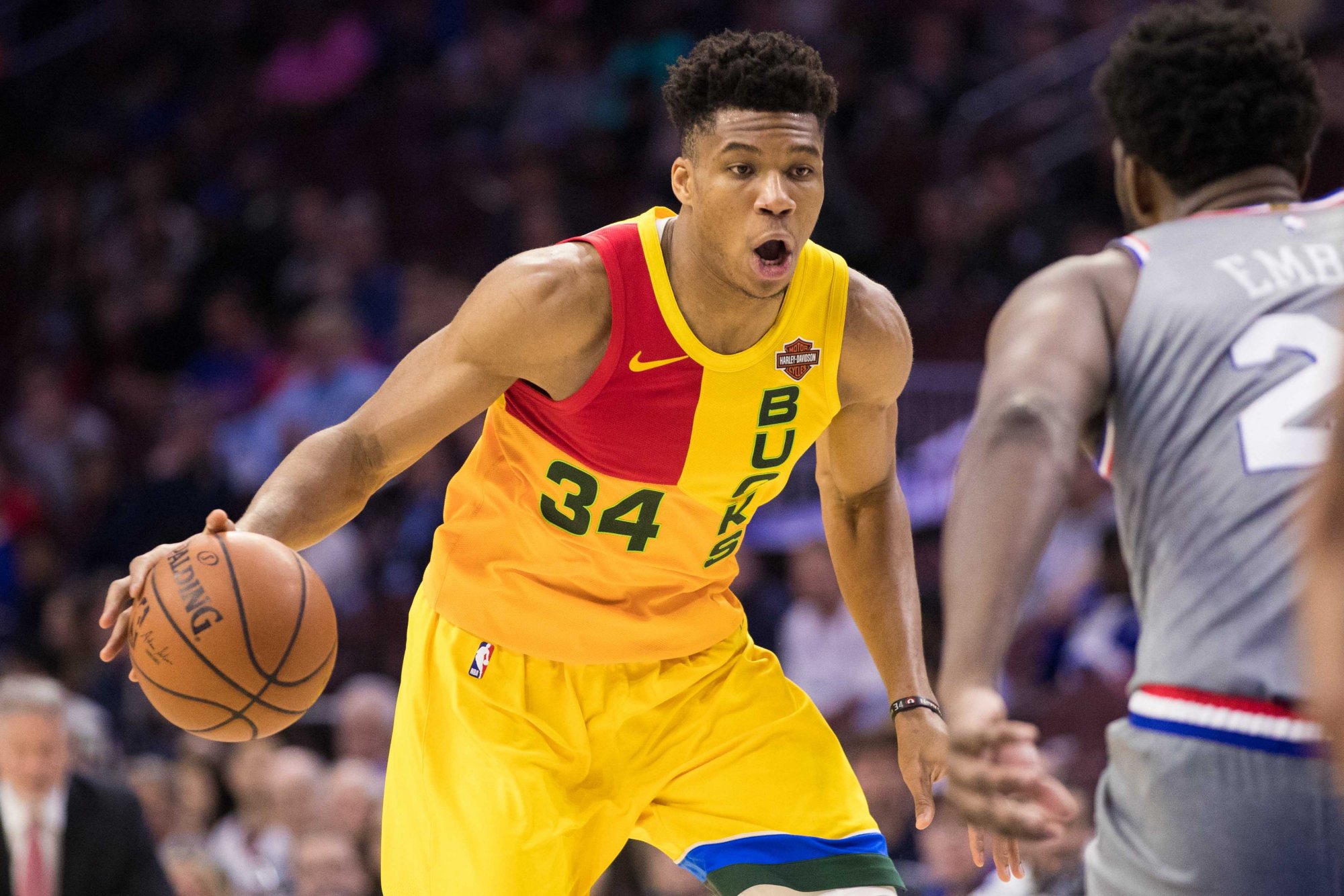 VIDEO: Východ ovládlo Milwaukee, dominantný Giannis zatienil Embiida
