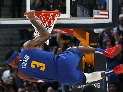 VIDEO: Lamb trojkou tri sekundy pred koncom udržal pre Charlotte šancu na play-off, Miami prehralo v Minnesote