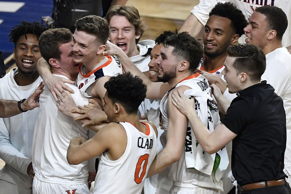 VIDEO: Virginia Cavaliers s historicky prvým titulom v NCAA