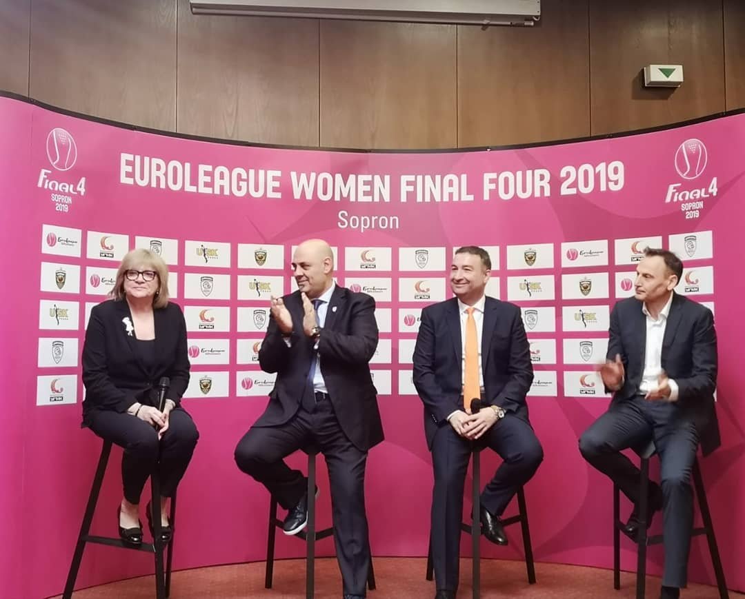 Legendárna Hejková: Čím som staršia, tým mám s hráčkami kamarátskejší vzťah